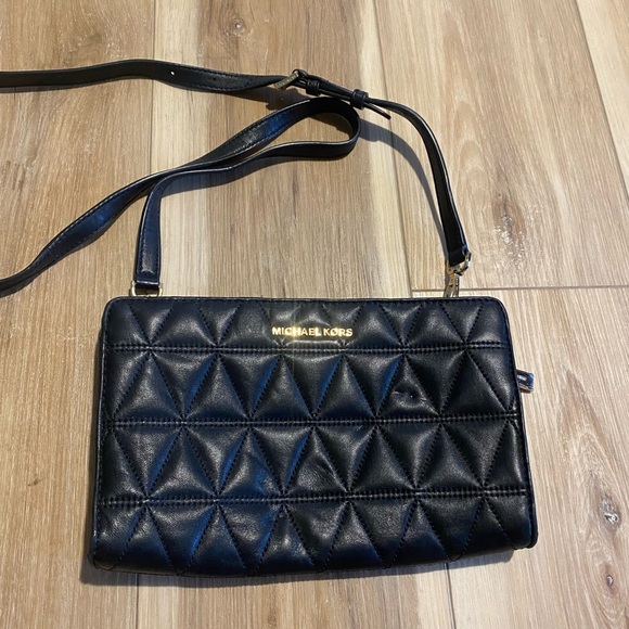 Michael Kors Crossbody Bag - Picture 2 of 6